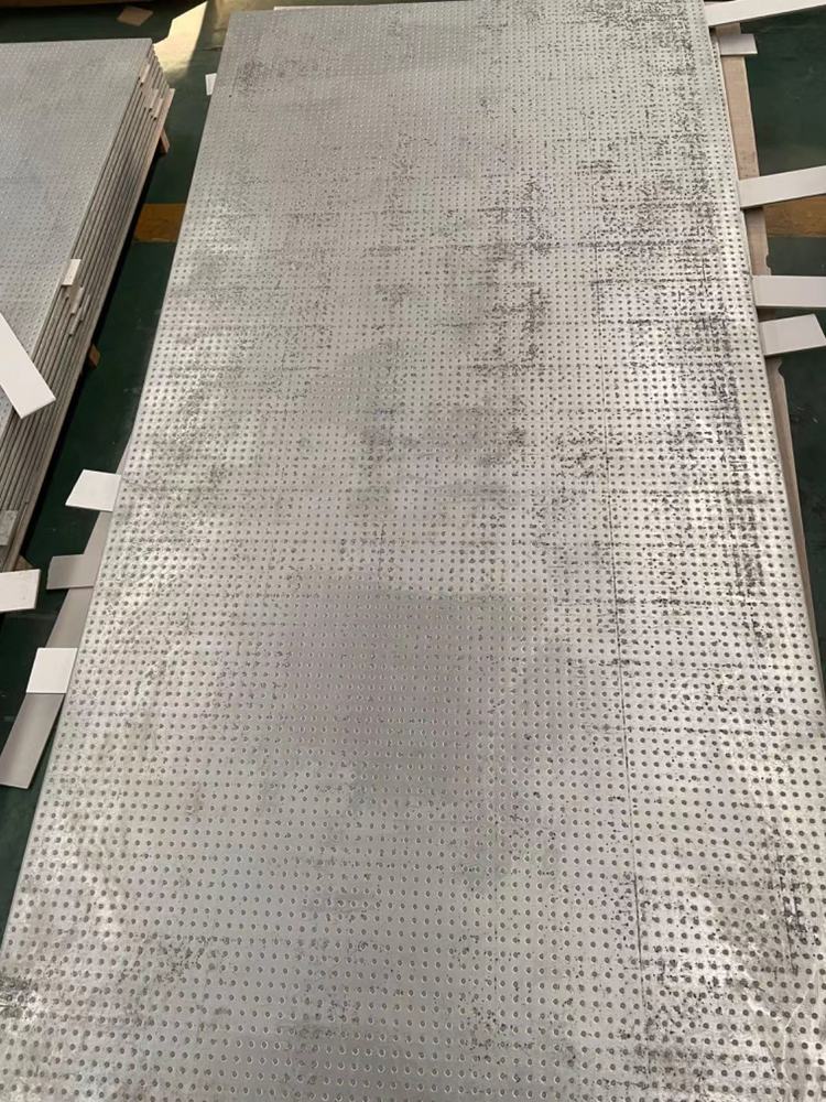 9.5mm厚纖維水泥復(fù)合鋼板防爆墻施工技術(shù)與泄爆墻、防爆門窗應(yīng)用案例解析